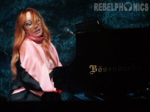 Photo by Annie Govekar for Rebelphonics.com Tori Amos performs at the Beacon Theatre in New York City. 6/29/23