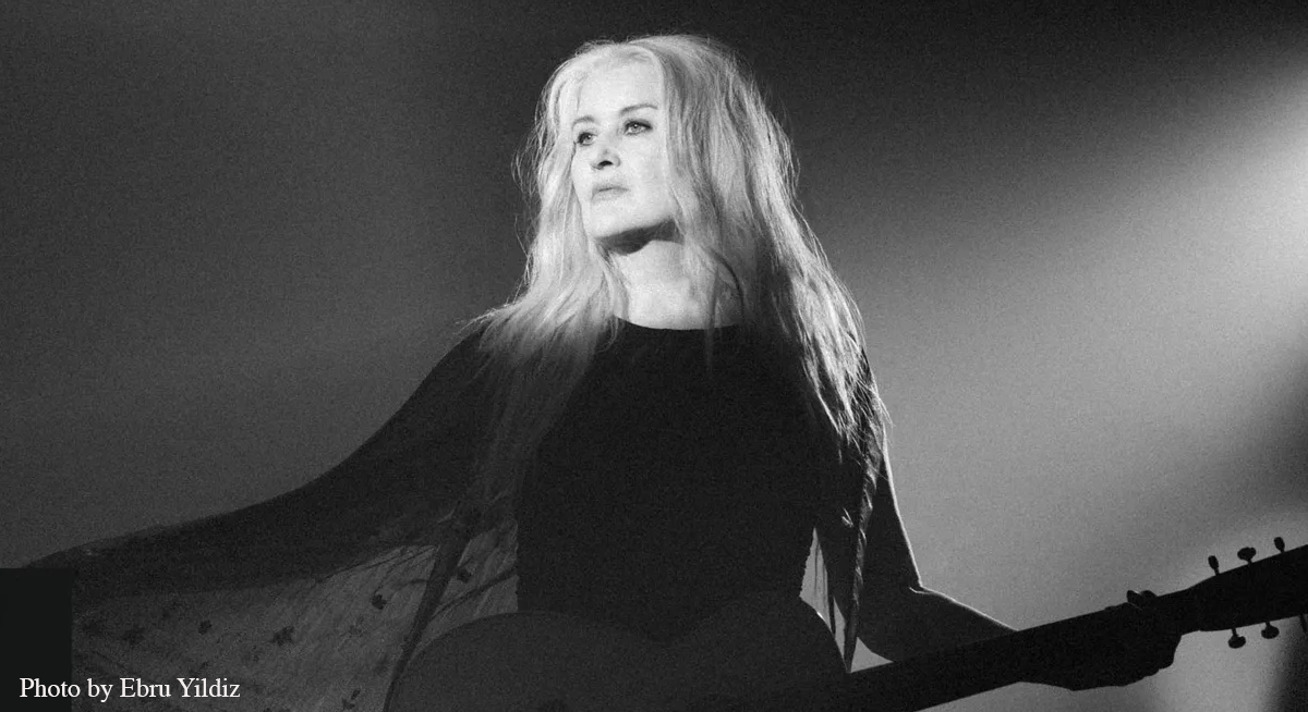 Paula Cole. Photo by: Ebru Yildiz