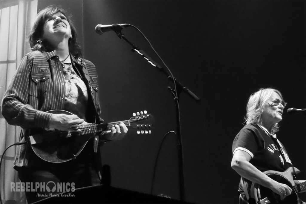 Amy Ray & Emily Saliers of the Indigo Girls. Photo by Annie Marie Govekar