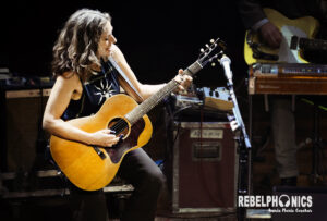 Ani DiFranco - Ryman Auditorium - Nashville, TN. 5/1/26 Photo by Annie Marie Govekar @anniemgo