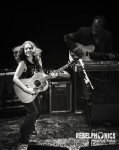 Ani DiFranco - Ryman Auditorium - Nashville, TN. 5/1/26 Photo by Annie Marie Govekar @anniemgo