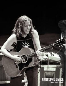 Ani DiFranco - Ryman Auditorium - Nashville, TN. 5/1/26 Photo by Annie Marie Govekar @anniemgo