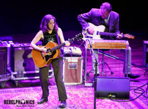 Ani DiFranco - Ryman Auditorium - Nashville, TN. 5/1/26 Photo by Annie Marie Govekar @anniemgo